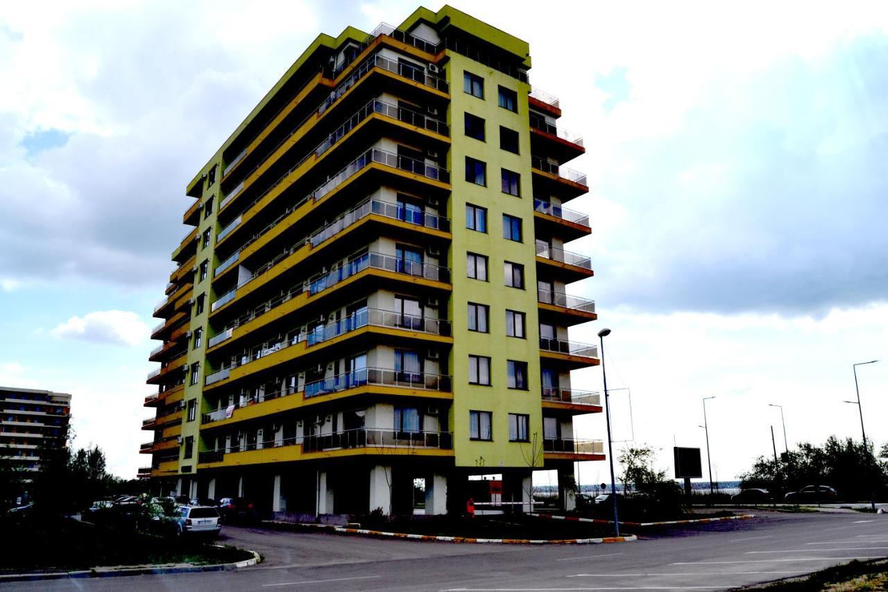 Summerland Sea & Lake Mamaia Exteriér fotografie