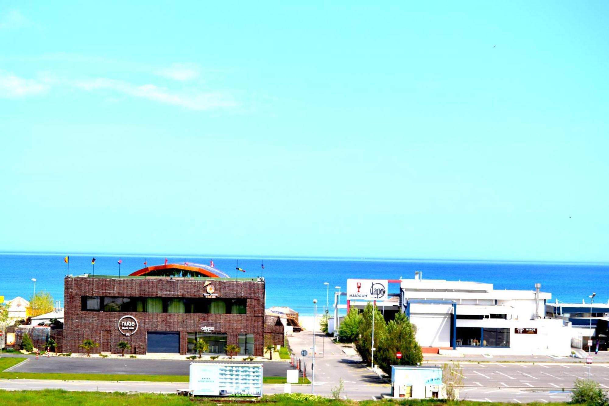 Summerland Sea & Lake Mamaia Exteriér fotografie